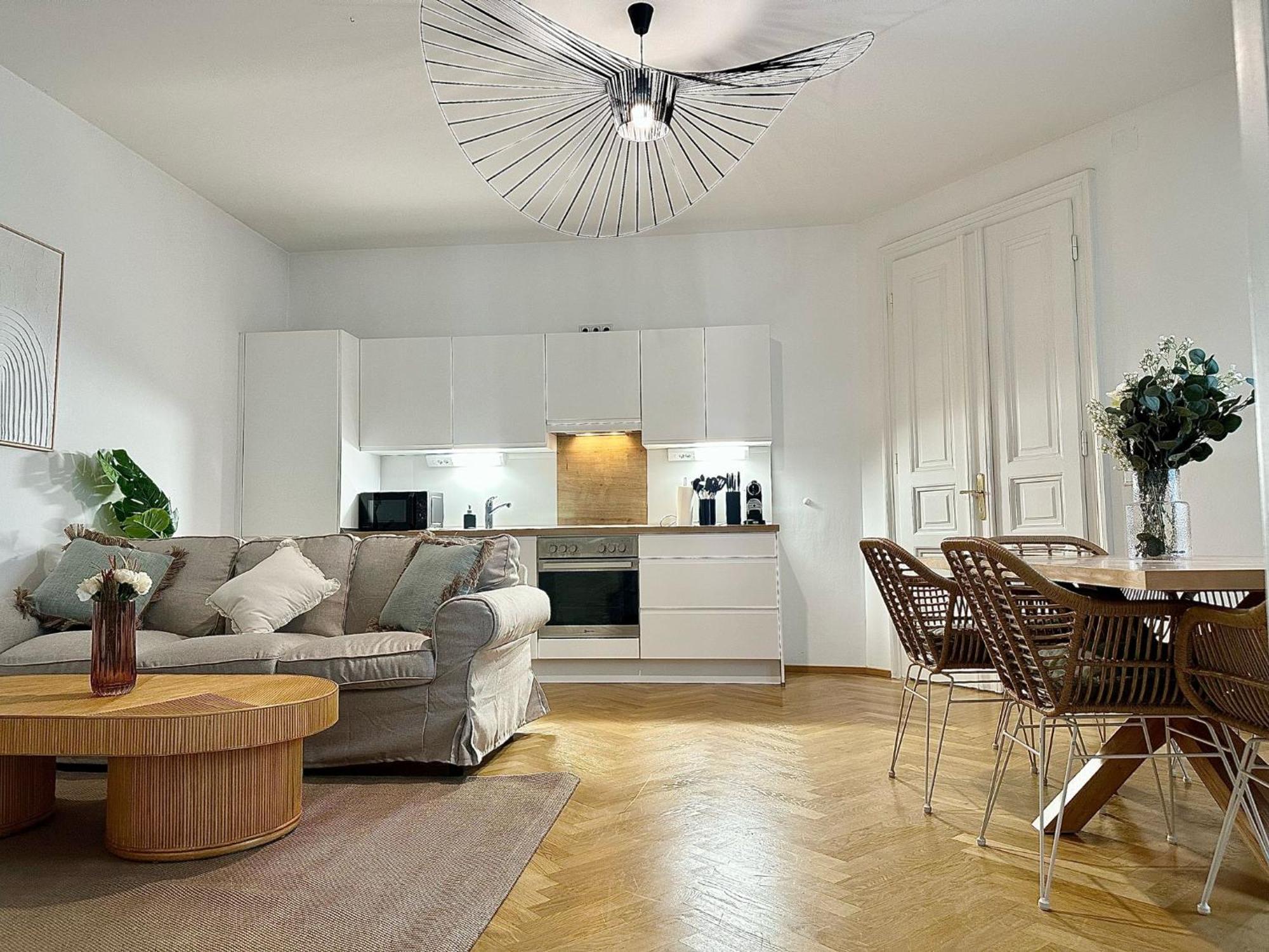 Designer Apartment Near Main Station Wien Eksteriør billede